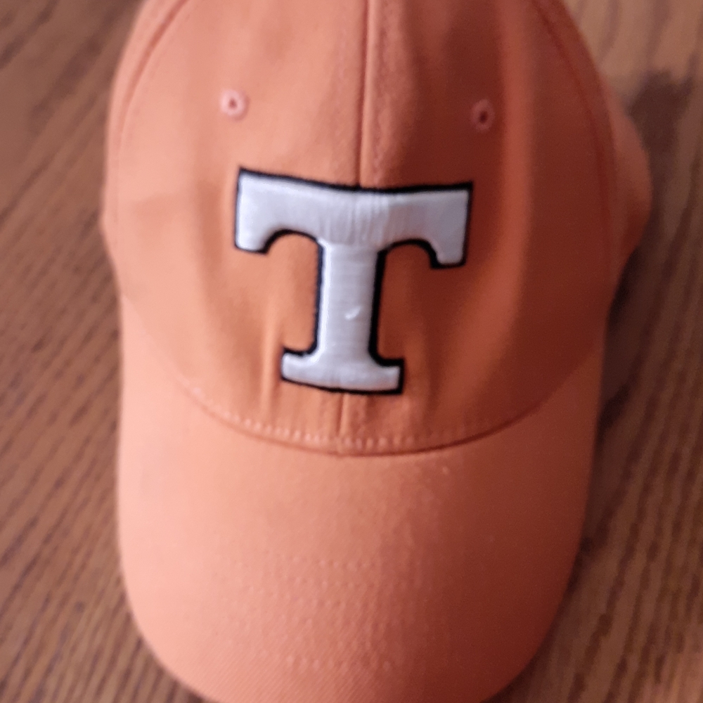 Top of the World Tennessee Volunteers Orange Baseball Snapback Cap Size S/M